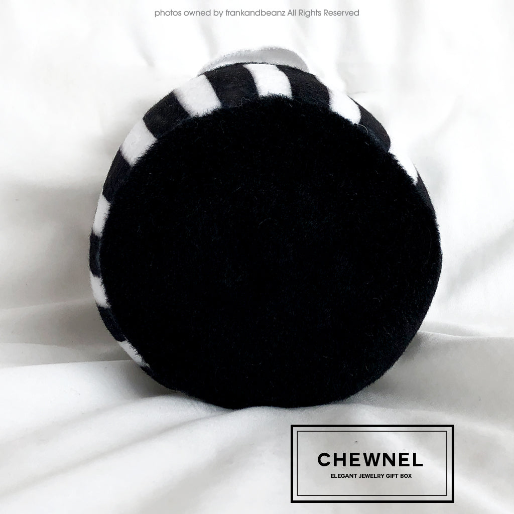 Chewnel Jewelry Gift Box Dog Toy