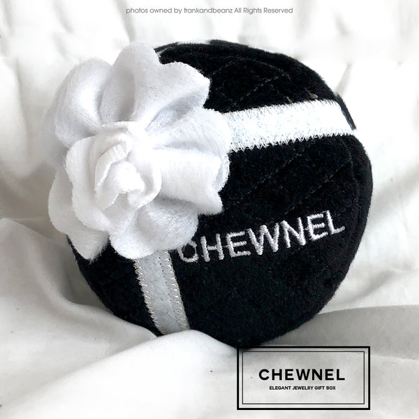Chewnel Jewelry Gift Box Dog Toy